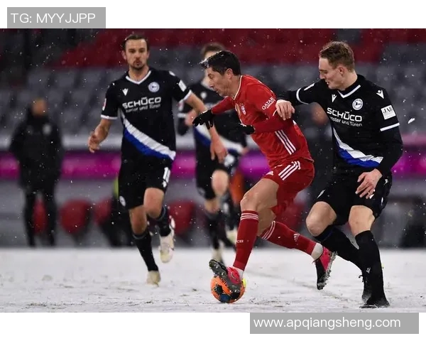 比勒费尔德德乙保级形势乐观，横扫桑德豪森大胜！